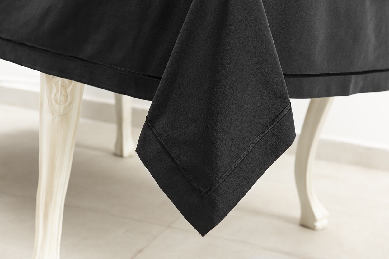 Thick Pico Line Table Cloth Black