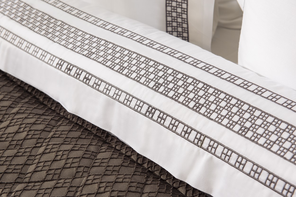 Nakışlı Nevresim Takımı Çift Kişilik Veronica By Antrasit