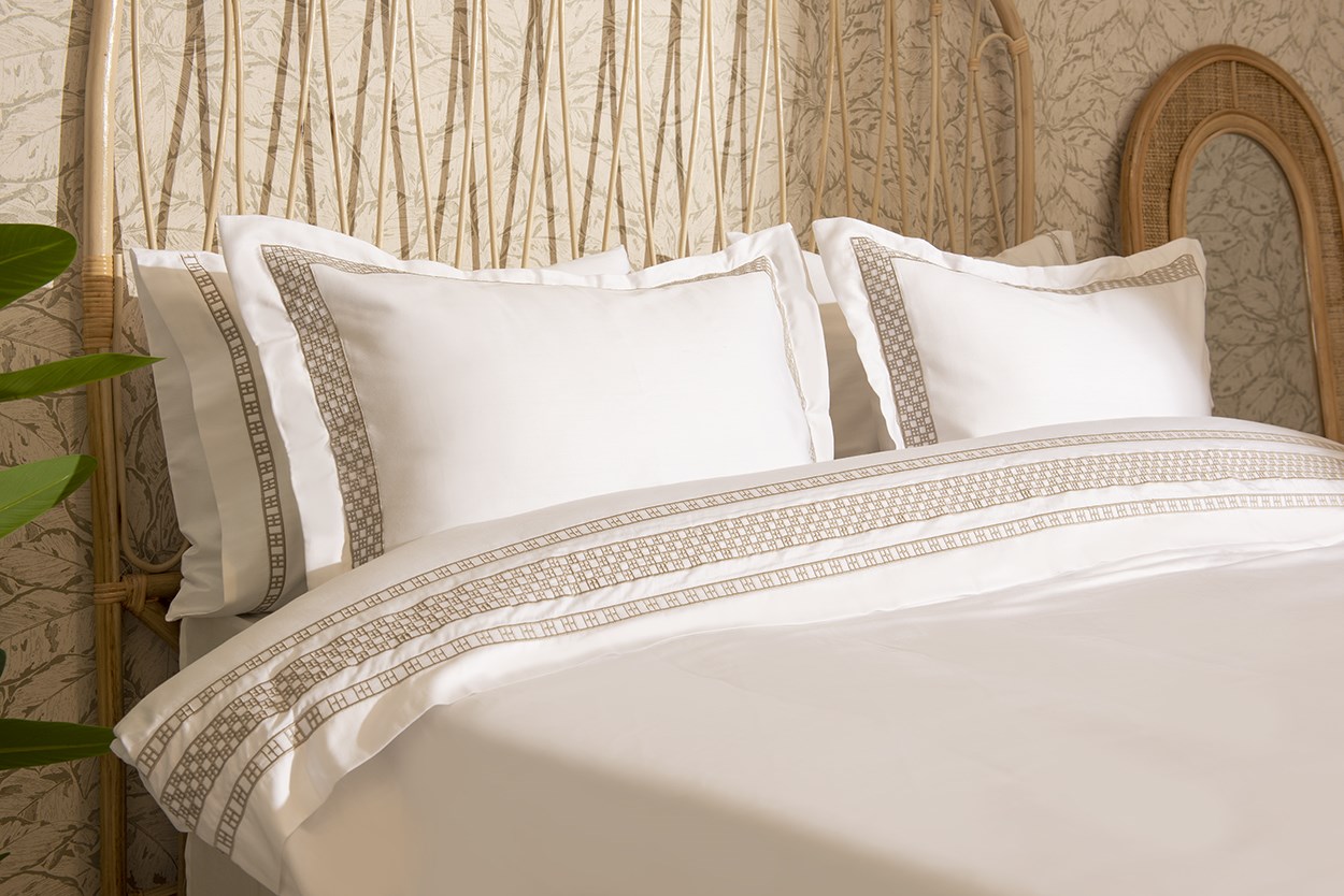 Nakışlı Nevresim Takımı Çift Kişilik Veronica By Taş Rengi