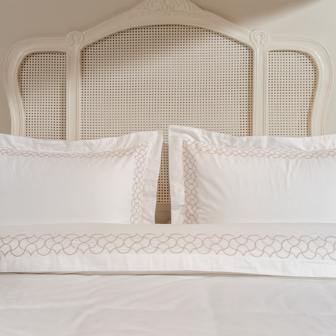 Nakışlı Nevresim Takımı Çift Kişilik Peony - 120 Tel Beyaz-Bej