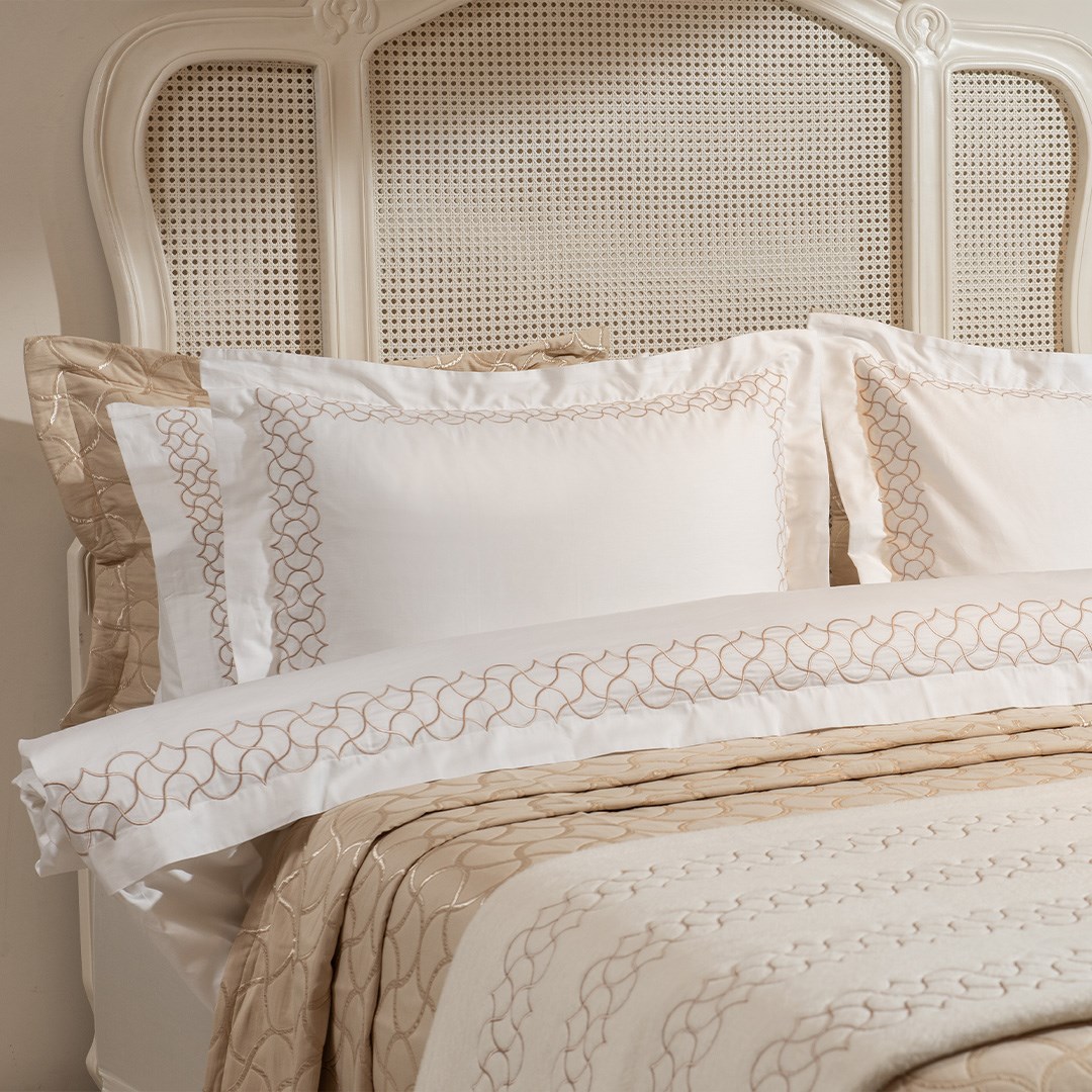 Nakışlı Nevresim Takımı Çift Kişilik Peony - 120 Tel Beyaz-Bej