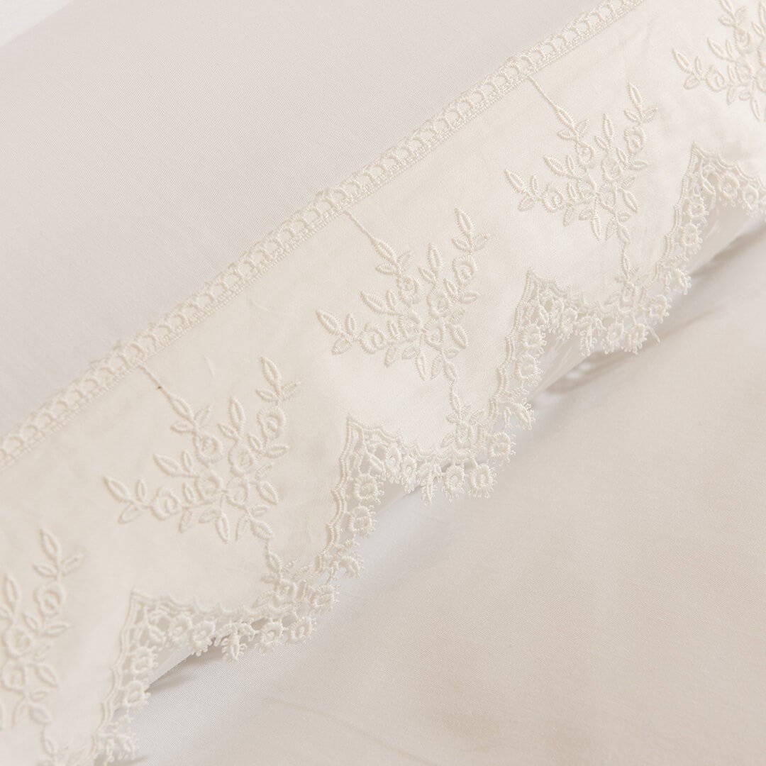 Nevresim Takımı Çift Kişilik Fisto Lina FA-8566 - 120 Tel Beyaz