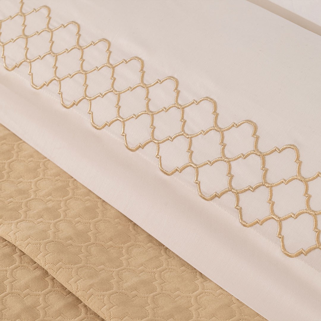 Nakışlı Nevresim Takımı Çift Kişilik Geometri - 120 Tel By Taş Rengi