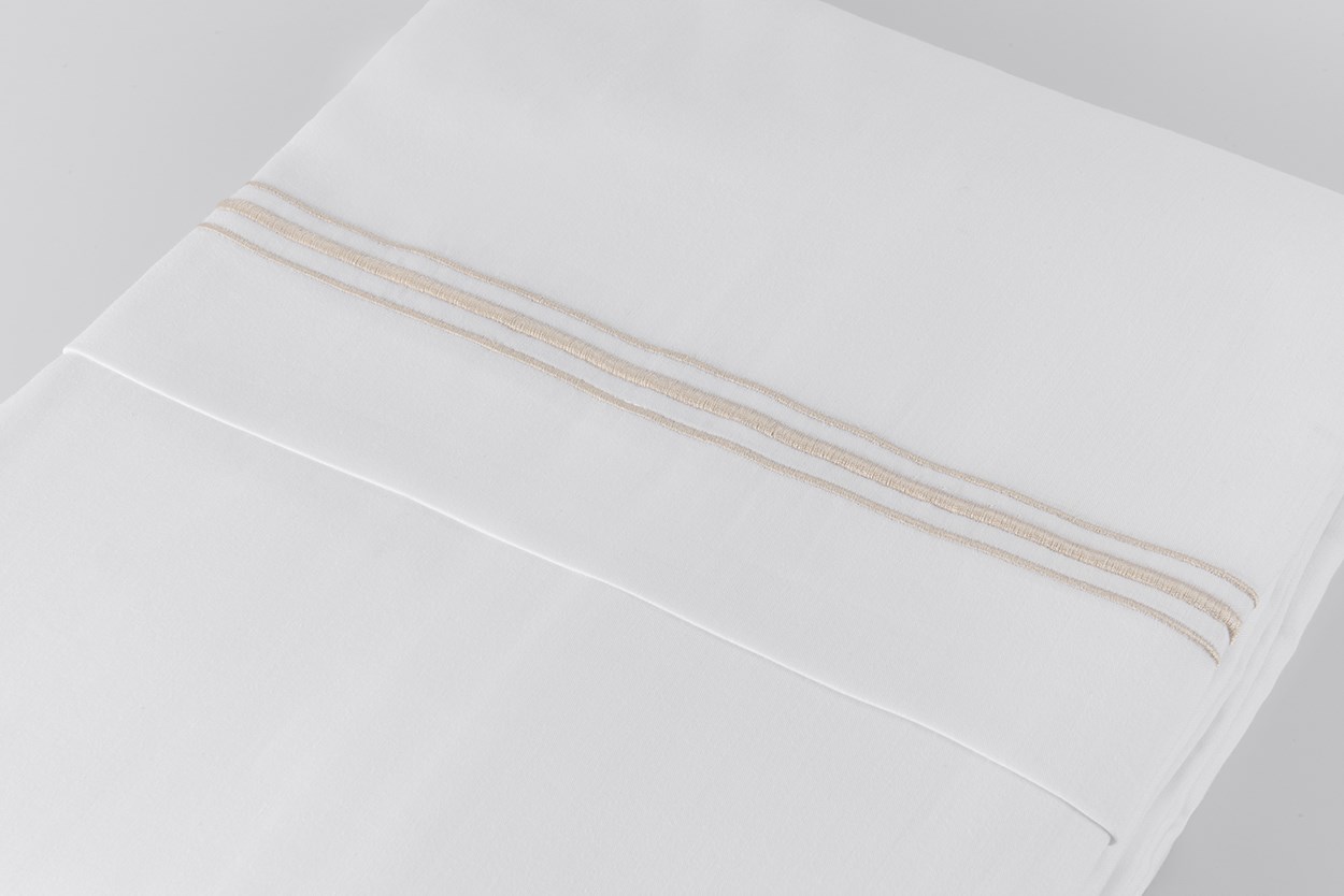 Kalın 3 Sıra Pikolu Çift Kişilik Nevresim Takımı Beyaz-Bej