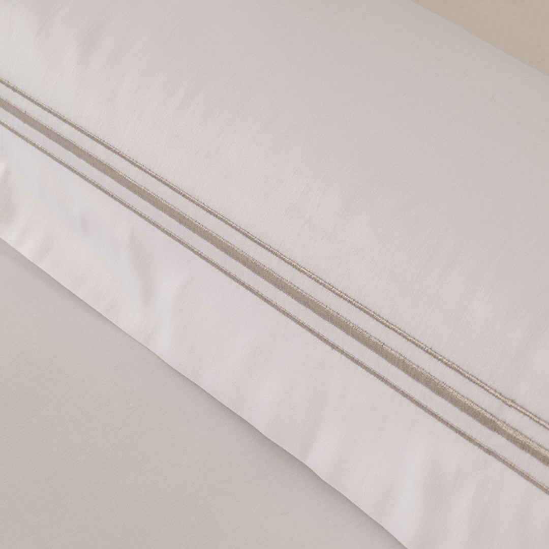 Kalın 3 Sıra Pikolu Çift Kişilik Nevresim Takımı By Gri