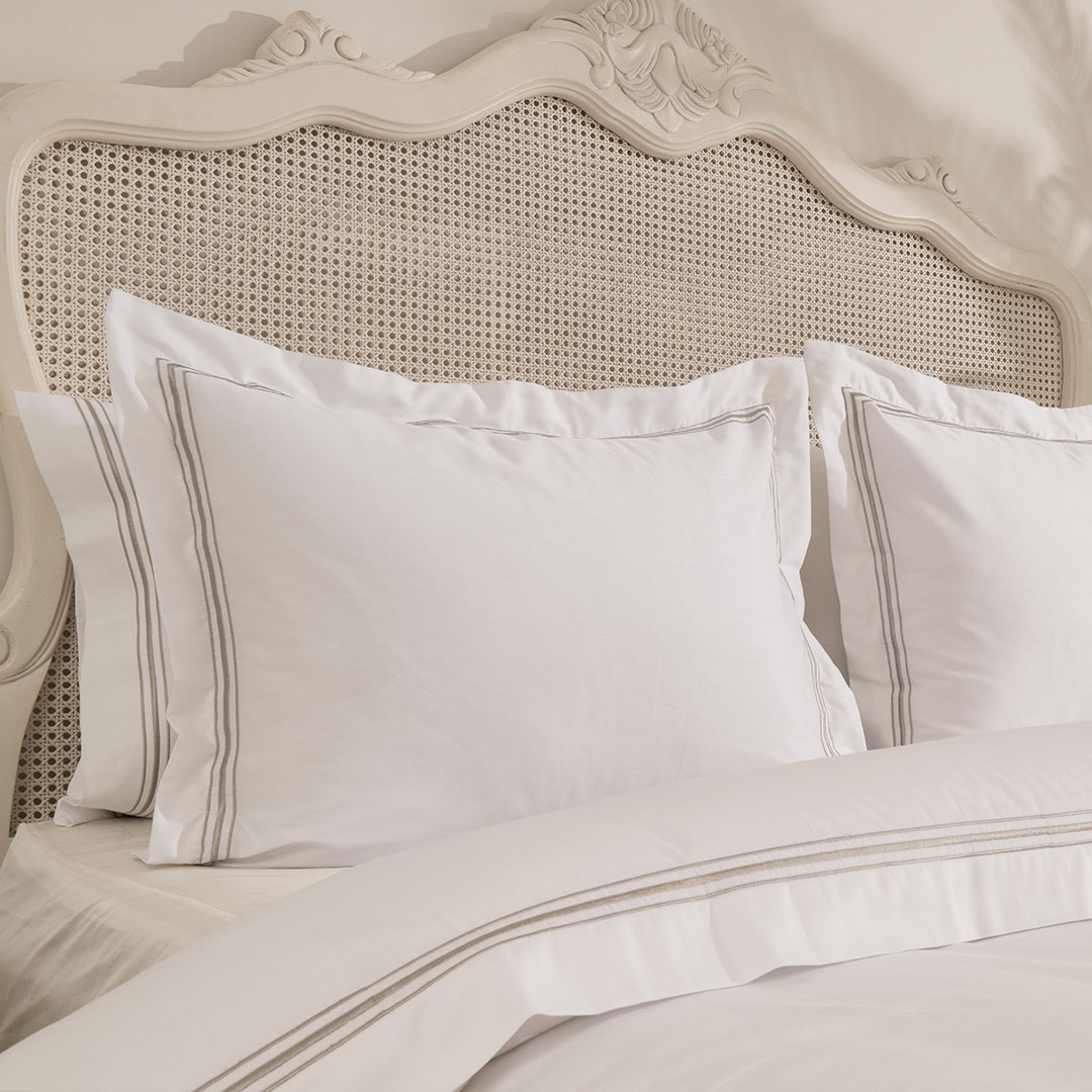 Kalın 3 Sıra Pikolu Çift Kişilik Nevresim Takımı By Gri