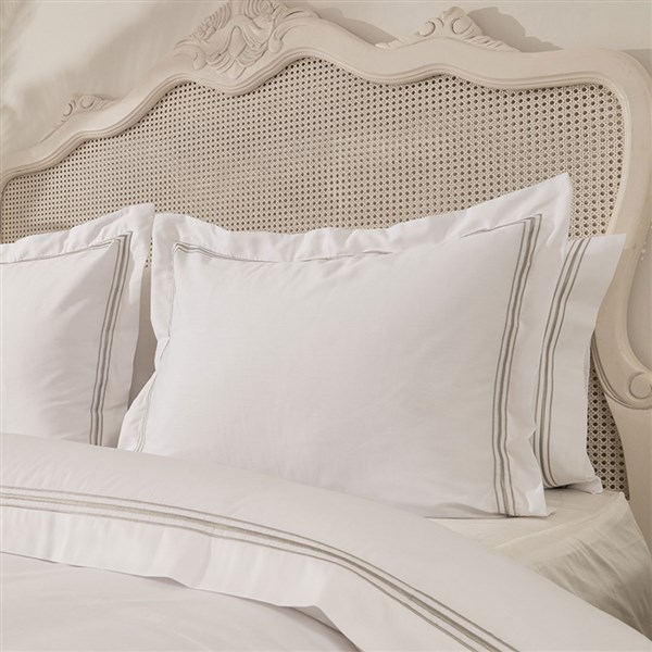 Kalın 3 Sıra Pikolu Çift Kişilik Nevresim Takımı By Gri