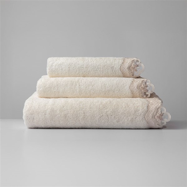 Dantelli Banyo Havlusu Açelya Kemik