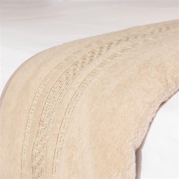 Embroidered Blanket Veronica