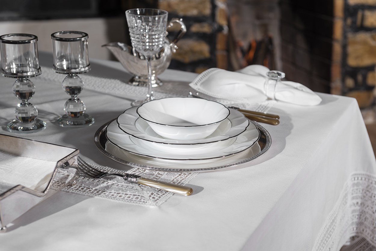 Dantelli Masa Örtüsü Gloria Beyaz