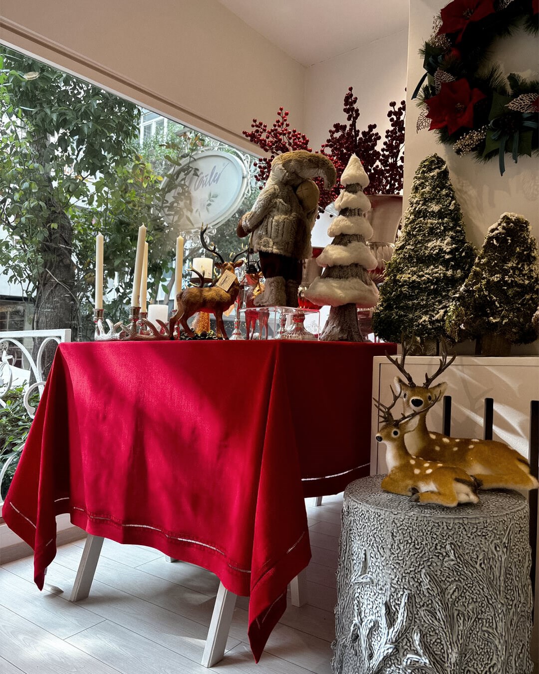 Dantelli Masa Örtüsü Glow Kırmızı