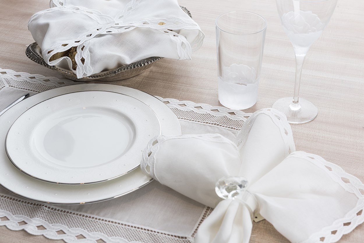 Dantelli Peçete 4'lü Paket Su Dalgası 45*45 Beyaz