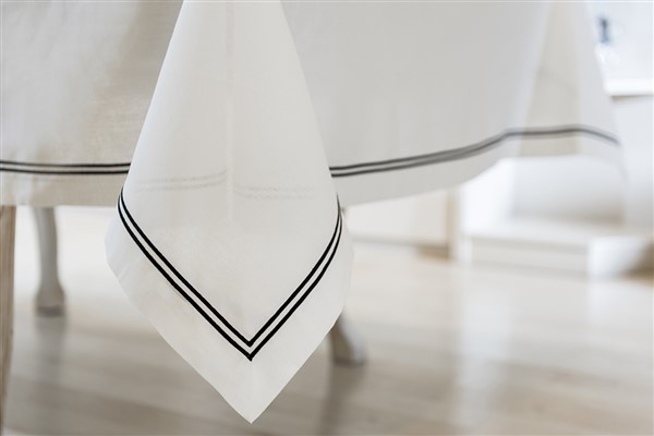 Table Cloth 2 Sıra Pikolu 160*260 Wh-Black