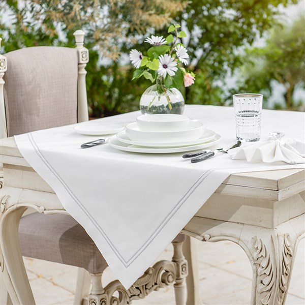 Table Cloth 2 Sıra Pikolu 120*120