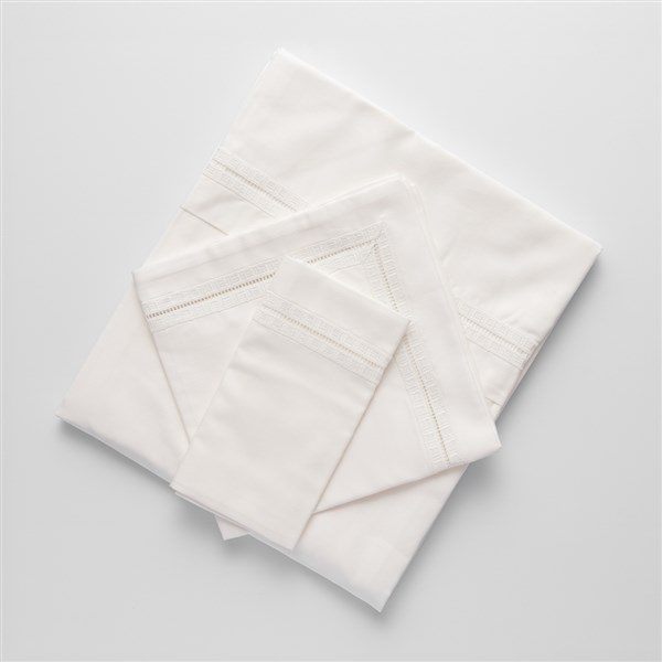 Dantelli Bebek Nevresim Takımı Isabel Kırık Beyaz