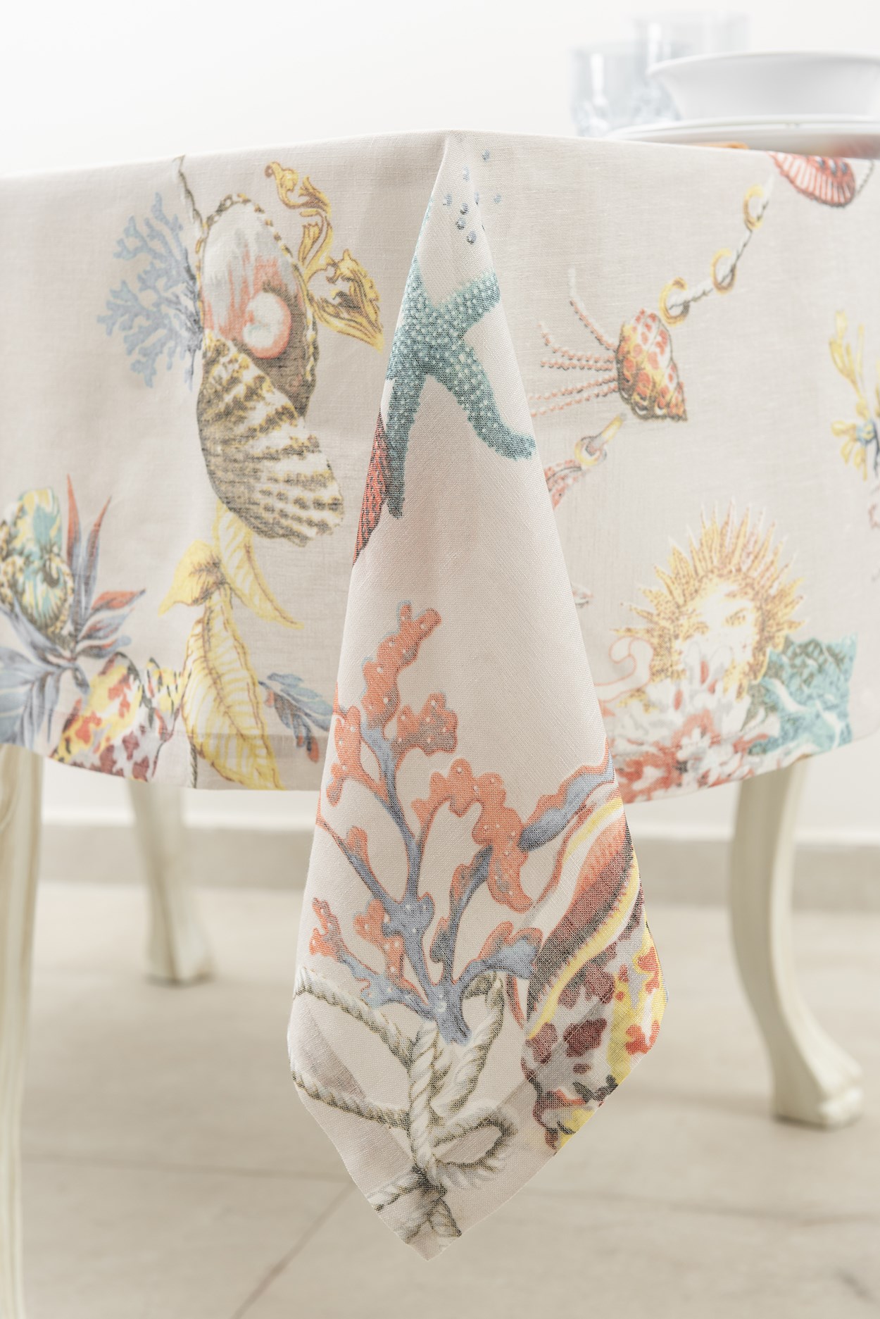 Baskılı Masa Örtüsü Shelly DN0581 Bej